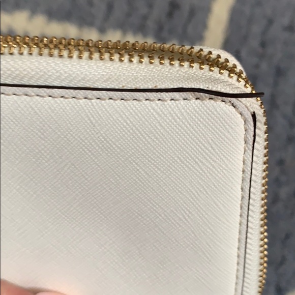 Kate Spade White Wallet - Picture 8 of 8